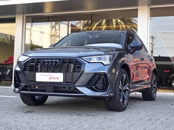 AUDI Q3 2.0 40 TFSI GASOLINA PERFORMANCE BLACK PLUS QUATTRO TIPTRONIC AUDI Q3 2.0 40 TFSI GASOLINA PERFORMANCE BLACK PLUS QUATTRO TIPTRONIC